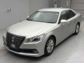 2014 Toyota Crown Hybrid