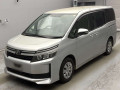 2017 Toyota Voxy