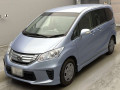 2013 Honda Freed spike hybrid
