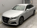 2019 Toyota Crown Hybrid
