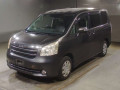 2010 Toyota Noah