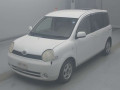 2003 Toyota Sienta