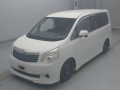 2010 Toyota Noah