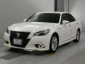2015 Toyota Crown Hybrid