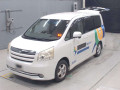 2010 Toyota Noah