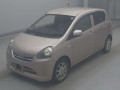 2013 Daihatsu Mira e:S