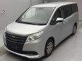 2016 Toyota Noah