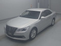 2013 Toyota Crown Hybrid