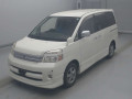 2007 Toyota Voxy