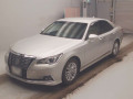 2016 Toyota Crown Hybrid