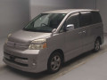 2007 Toyota Voxy