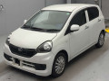 2017 Daihatsu Mira e:S