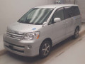 2006 Toyota Noah