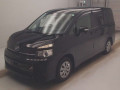 2013 Toyota Voxy