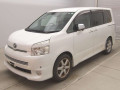 2009 Toyota Voxy