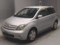 2005 Toyota IST