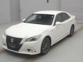 2015 Toyota Crown Hybrid