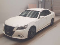 2015 Toyota Crown Hybrid