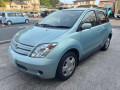 2004 Toyota IST