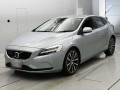 2017 Volvo V40