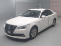 2013 Toyota Crown Hybrid