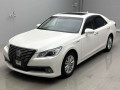 2013 Toyota Crown Hybrid
