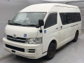 2010 Toyota Regiusace Commuter