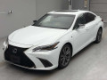 2019 Lexus ES