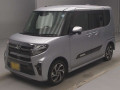 2022 Daihatsu Tanto Custom