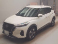 2025 Nissan KIX