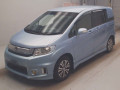 2014 Honda Freed spike hybrid