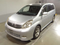 2005 Toyota Isis