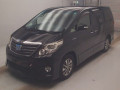2013 Toyota Alphard Hybrid