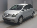 2005 Toyota IST