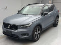2020 Volvo XC40