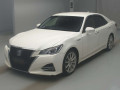 2015 Toyota Crown Hybrid