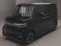 2019 Honda N-BOX CUSTOM