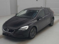 2019 Volvo V40