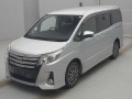 2016 Toyota Noah