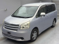 2010 Toyota Noah