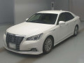 2015 Toyota Crown Hybrid