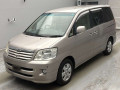 2003 Toyota Noah