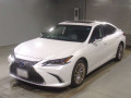 2019 Lexus ES