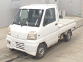 2000 Mitsubishi Minicab Truck