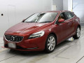 2017 Volvo V40