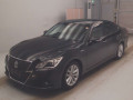 2013 Toyota Crown Hybrid