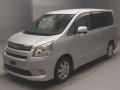 2009 Toyota Noah