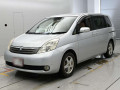 2005 Toyota Isis