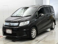 2013 Honda Freed spike hybrid