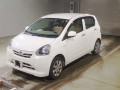 2013 Daihatsu Mira e:S